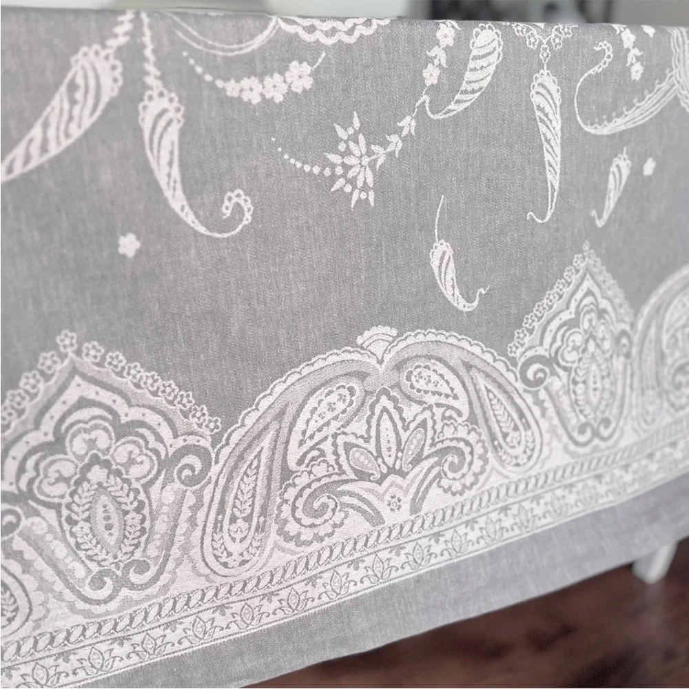 Williams Sonoma Paisley Floral Jacquard Linen/Cotton Gray Tan Tablecloth 70x 90